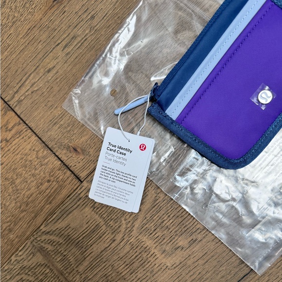 Lululemon True Identity Card Case, Pitch Blue/Blue Linen/Atomic Purple NWT - Picture 6 of 7